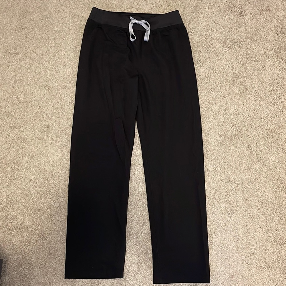 Figs Women’s High Waisted Livingston Basic Scrub Pants™ Medium / Black